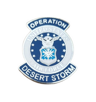 Spilla in metallo smaltato US Air Force Operazione Desert Storm Guerra del Golfo