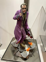 Statua Joker The Dark Knight 1/4 Premium Format Sideshow 