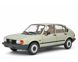 Modellino Alfa Romeo AlfaSud 1.2 1/18 Verde Laudaracing