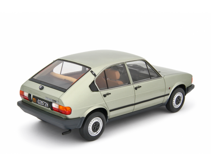 Modellino Alfa Romeo AlfaSud 1.2 1/18 Verde Laudaracing