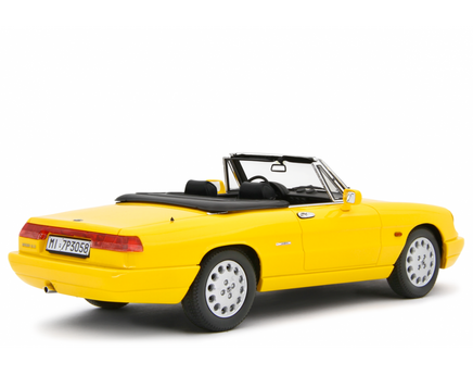 Modellino Alfa Romeo Spider 1.6 2.0I del 1990 Gialla 1/18 Limited Laudoracing