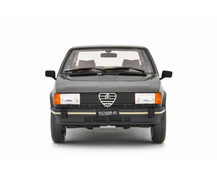 Modellino Alfa Romeo Giulietta 2.0 Super 1981 Grigia 1/18 Limited Laudoracing