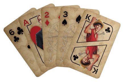 Gift Set One Piece Pirata Portachiavi Spilla Carte da Gioco Fanattik