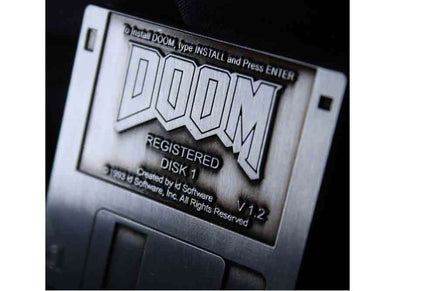 Spilla Videogame Doom Floppy Disk Pin Badge Limited Edition