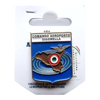 Spilla in metallo smaltato Comando Aeroporto di Sigonella Aeronautica Militare