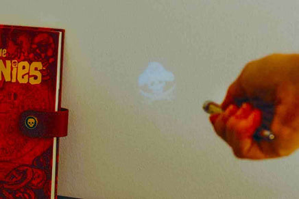 Taccuino Notebook A5 Deluxe Set The Goonies con penna luminosa