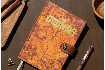 Taccuino Notebook A5 Deluxe Set The Goonies con penna luminosa