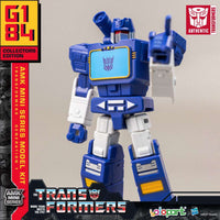 Model Kit Action Figure Mini Tranformers generation one Soundwave amk