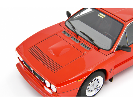 Modellino Lancia 037 Rally Stradale 1982 1/18 Laudaracing