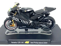 Modellino Moto 2004 Yamaha YZR-M1 Phillip Island Valentino Rossi Collection 1/18